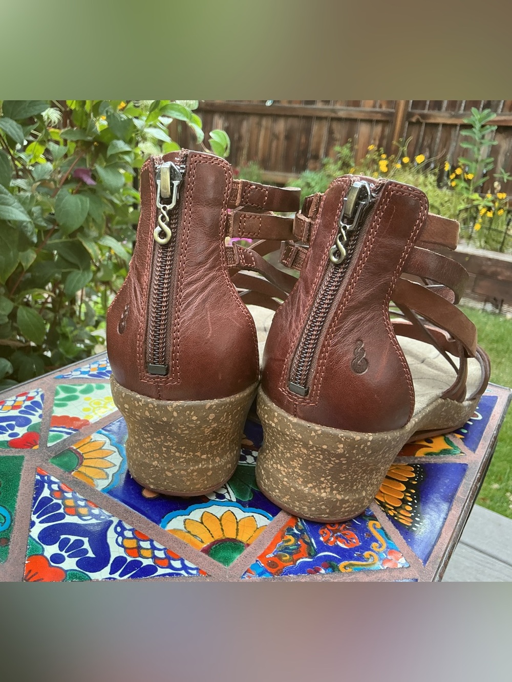 Ahnu Brown Leather Gladiator Sandals Women's Size 8 Comfort Boho Zip Back - Picture 7 of 15